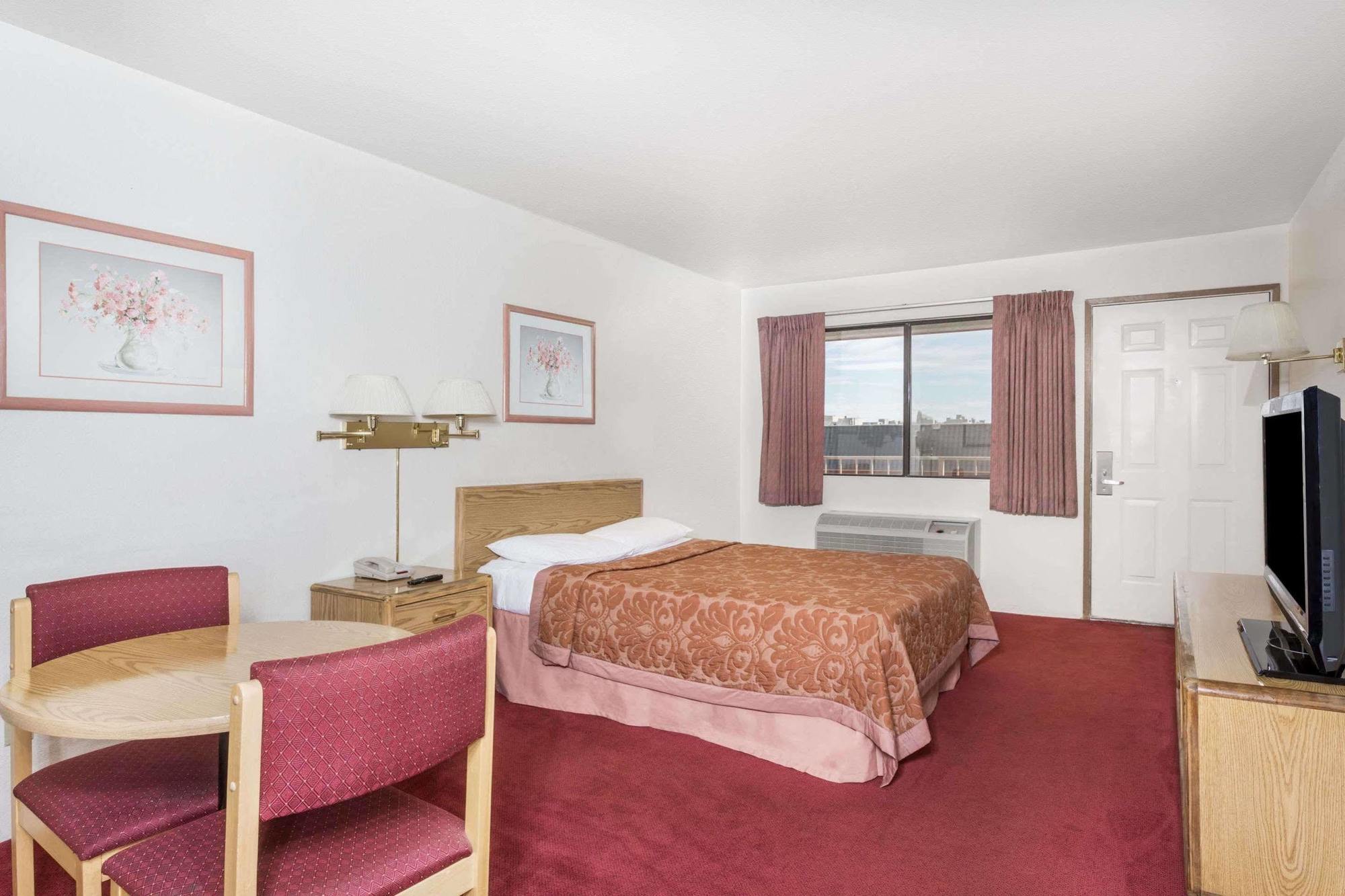 Super 8 By Wyndham Phoenix Metro North Esterno foto